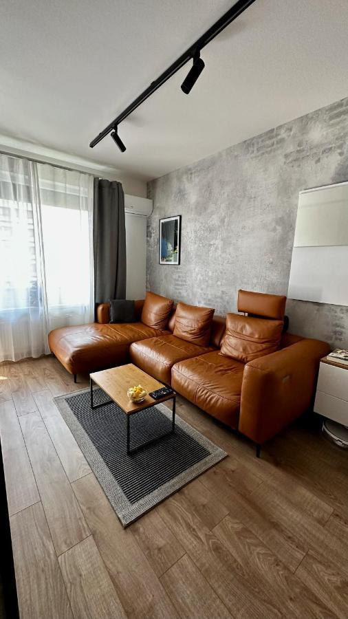Lux Radnica Appartment Center- Free Parking โกชิเซ ภายนอก รูปภาพ
