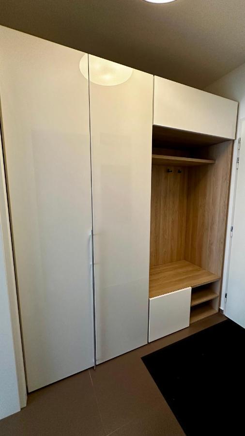 Lux Radnica Appartment Center- Free Parking โกชิเซ ภายนอก รูปภาพ