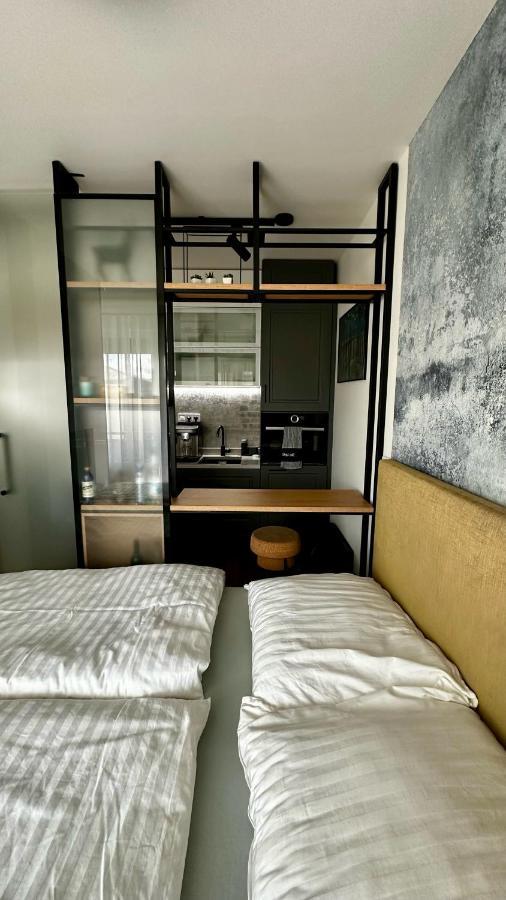 Lux Radnica Appartment Center- Free Parking โกชิเซ ภายนอก รูปภาพ